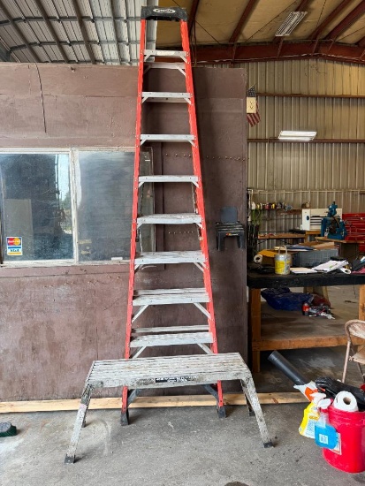 Werner 10' Fiberglass Step Ladder