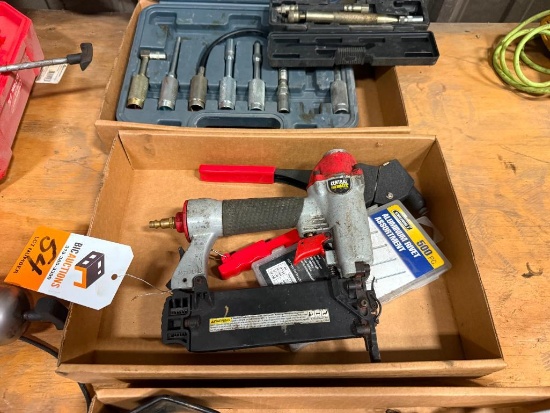 Pneumatic Brad Nailer, Pop Rivet Gun, Rivets