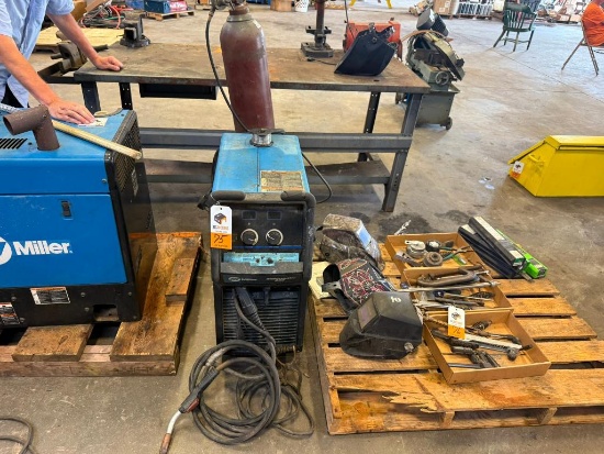 Millermatic 252 Wire Feed Welder
