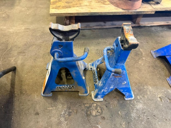 (2) Jack Stands