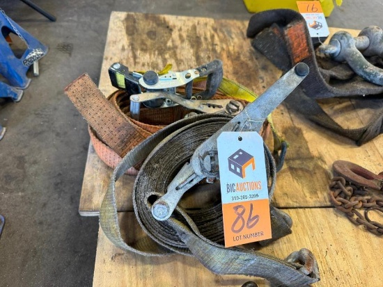 (4) Ratchet Straps
