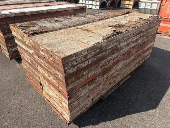 (30) 24 in x 8 ft Symons Steel-ply Concrete Forms