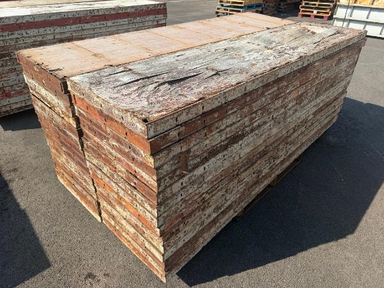 (30) 24 in x 8 ft Symons Steel-ply Concrete Forms
