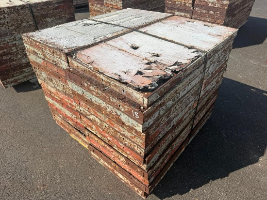 (30) 24 in x 4 ft Symons Steel-ply Concrete Forms