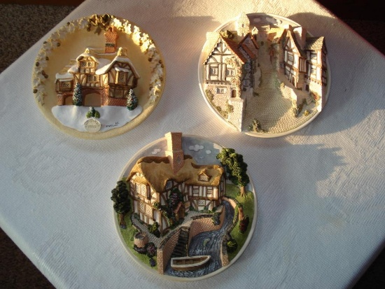 David Winter Collector's Wall Plates