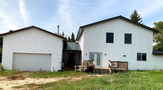 PARK RAPIDS (TWO INLETS), MN 5-BEDROOM 2 ... BATH HOME w/3-BEDROOM GUEST COTTAGE