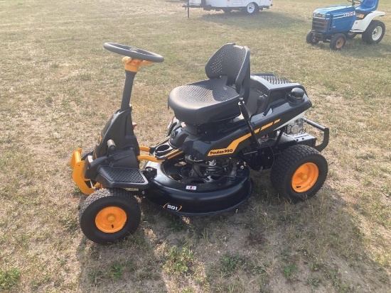 Poulan Pro 301 Riding Mower, 11.5 Hp, 30" Mower Deck, Like New.