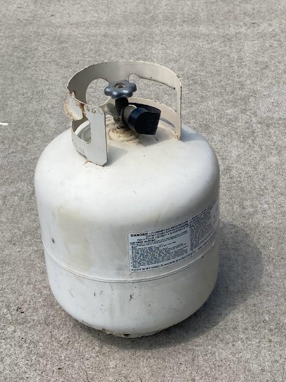 20# LP Gas Tank.