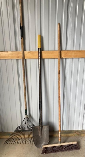 LONG HANDLE TOOLS - NO SHIPPING AVAILABLE -