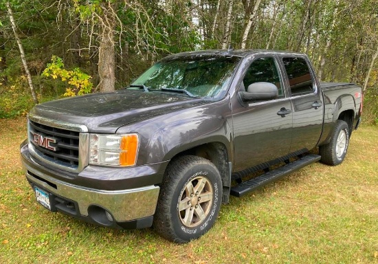 2011 GMC SIERRA 4X4 PICKUP... - NO SHIPPING AVAILABLE -