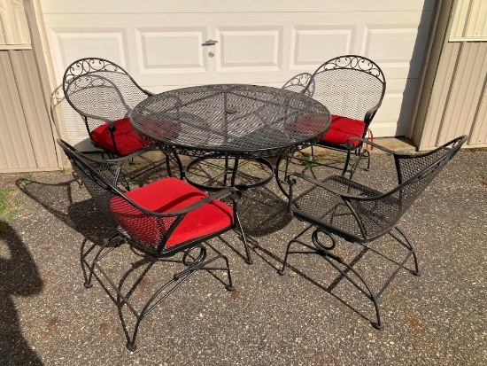 BETTER HOMES & GARDENS PATIO SET... - NO SHIPPING AVAILABLE -