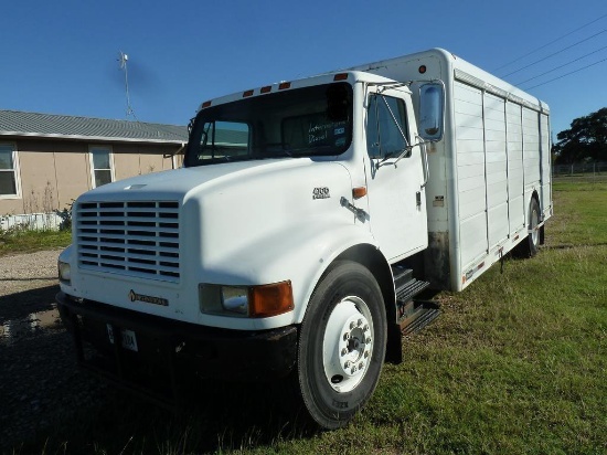 1997 INTERNATIONAL 4700 TRUCK