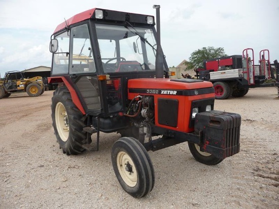 ZETOR 3320 TRACTOR