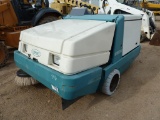 TENNANT 6500 WAREHOUSE/PARKING LOT SWEEPER