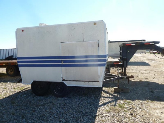 GENERAC GENERATOR IN AN ENCLOSED