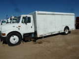 1997 INTERNATIONAL 4700 TRUCK W/HACKNEY BEVERAGE