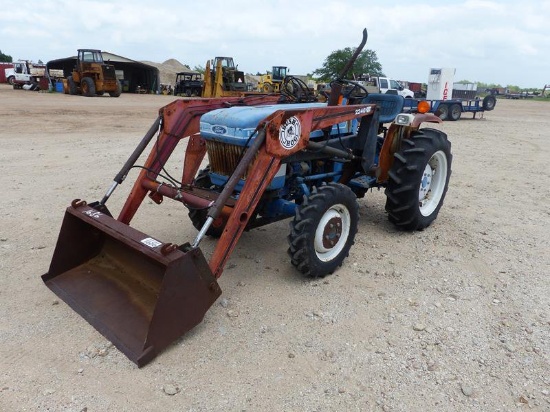 FORD 1710 4WD TRACTOR W/BUSH HOG 2240 QT FE LOADER