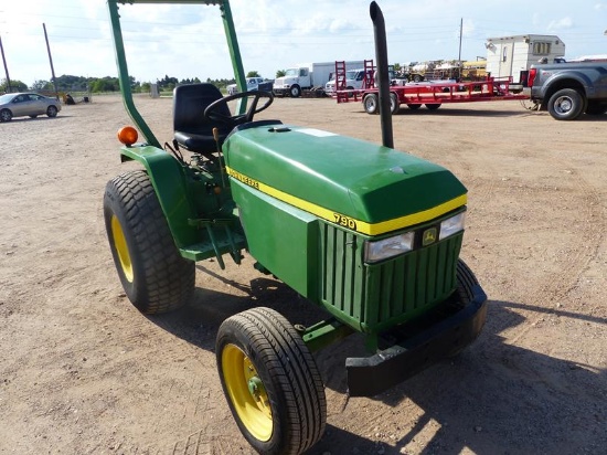 JD 790 TRACTOR