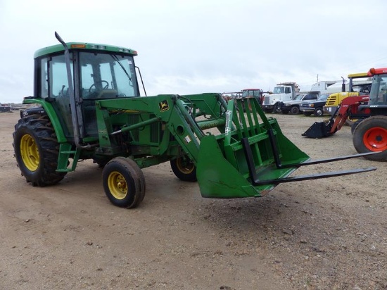 JD 6300 TRACTOR W/JD 620 FRONT END LOADER