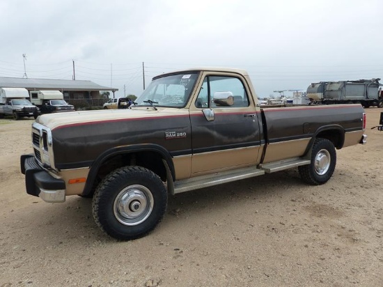 1991 DODGE 250 TRUCK