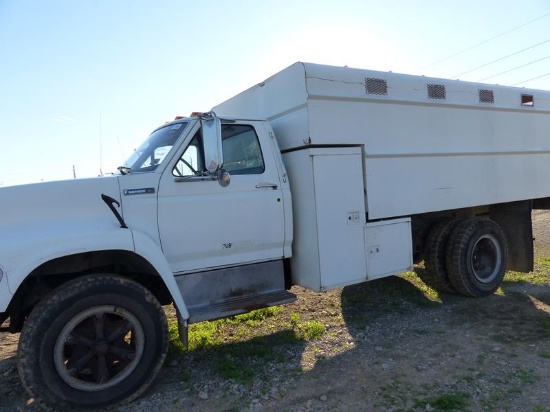 1995 FORD F80220 TRUCK W/CHIPPER BODY