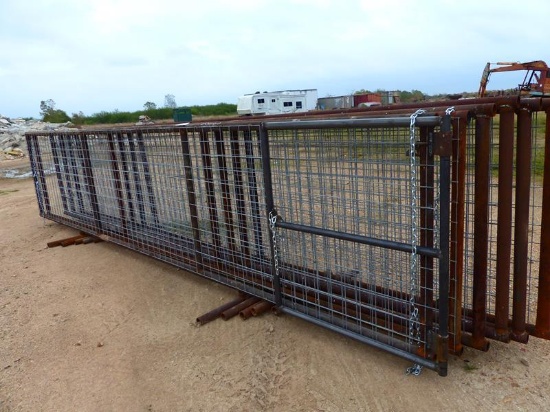 6-20' FREE STANDING CORRAL PANELS W/4X4 WIRE