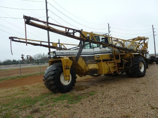 TERRA-GATOR 1603T W/AG CHEM 1800 SPRAY RIG