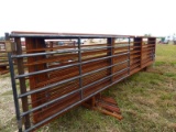 24' FREE STANDING PANELS W/1 HAVING 12' GATE