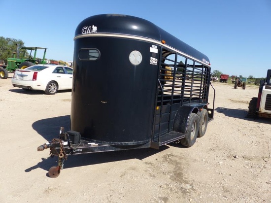 2000 CM 14 FT LIVESTOCK TRAILER