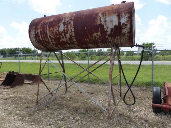 1000 GAL FUEL TANK ON STAND