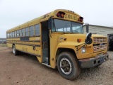 1993 FORD B700 SCHOOL BUS