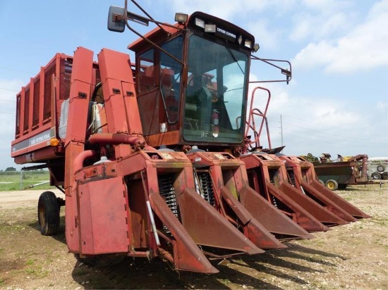 CASE IH 2044 4 ROW COTTON PICKER