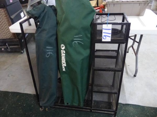 FOLDING CHAIR & METAL STAND