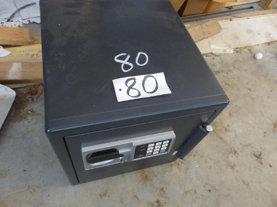 SENTRY SAFE - SMALL