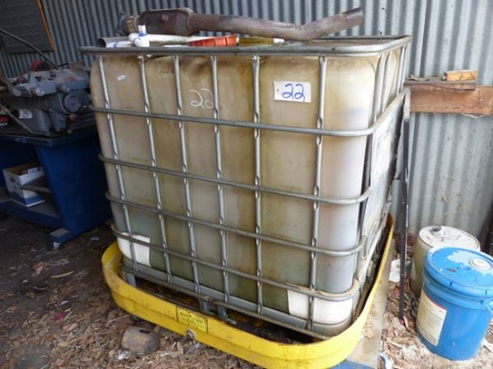 500 GAL PLASTIC WASTE OIL CONTAINER