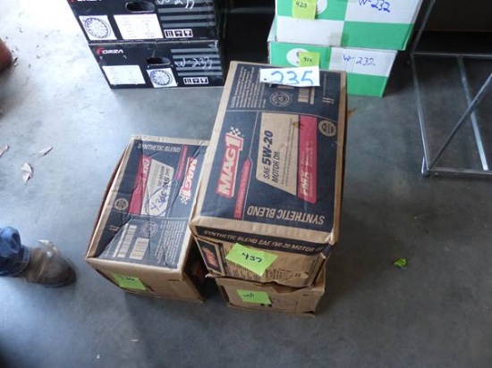 1-6 GALLON CONTAINER SAE 5W-30,