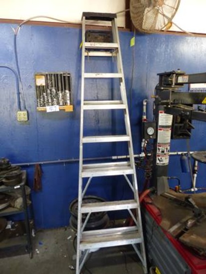 KELLER 8' ALUMINUM FOLDING LADDER