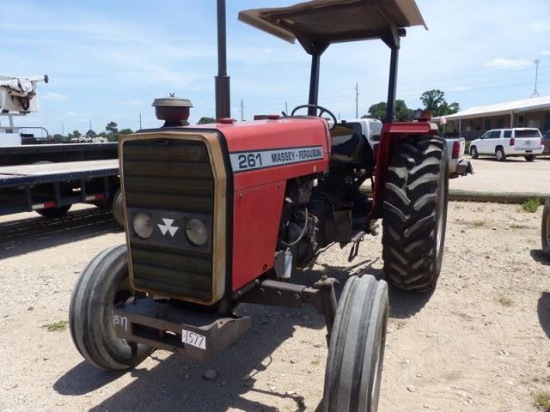 MASSEY FERGUSON 261 TRACTOR