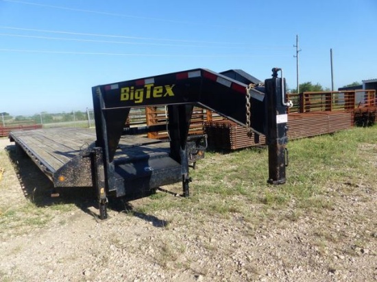 2011 BIGTEX 40' GOOSENECK TRAILER W/5' DOVETAIL