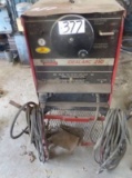 LINCOLN ELECTRIC 250 WELDING MACHINE W/CART