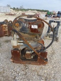VIBRATING COMPACTOR FOR EXCAVATOR