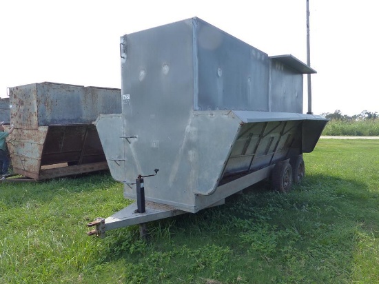 RANGER GALVANIZED BULK FEEDER ON WHEELS