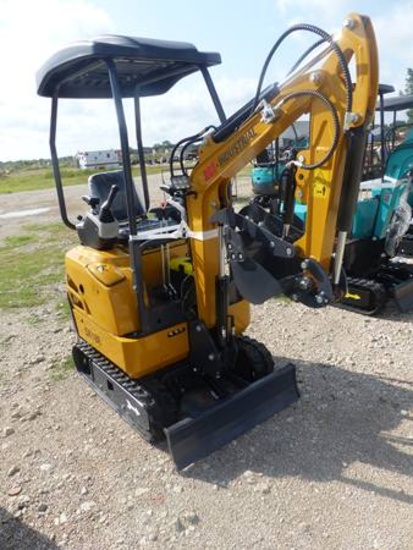 2025 AGT MINI EXCAVATOR  QK18R