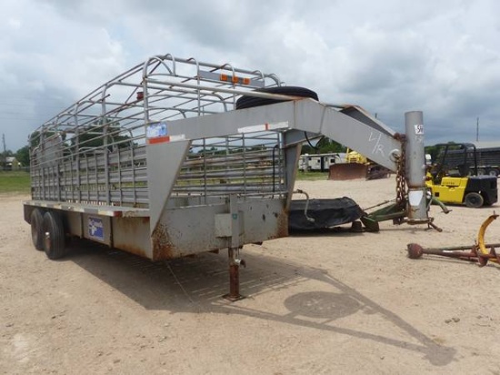 2004 GOOSENECK 20' CATTLE TRAILER