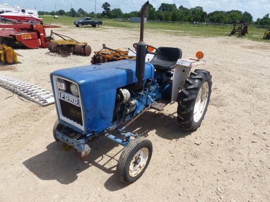 FORD F-1500 TRACTOR