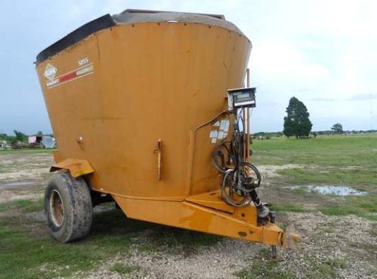 KUHN KNIGHT 5055 FOOD MIXER W/SCALE AND MONITOR