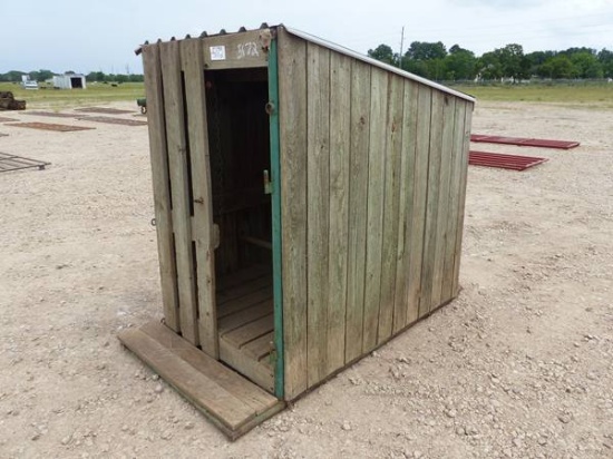 7' x 4' x 6' CHICKEN ROOST ON SKID