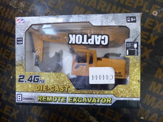 REMOTE CONTROLLED TOY EXCAVATOR
