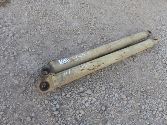 2 HYDRAULIC CYLINDERS