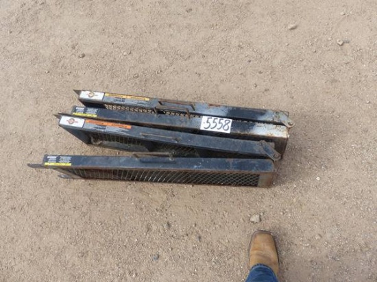 SET OF TRAILER RAMPS